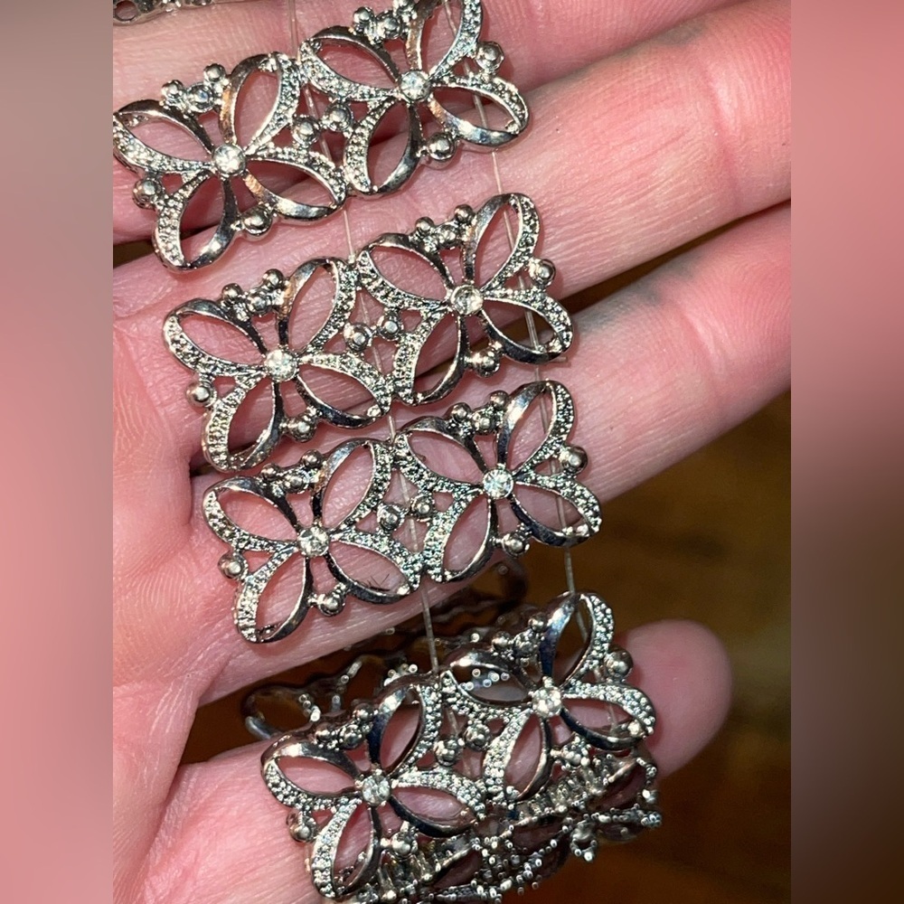 Unique silver with crystals flower bracelet